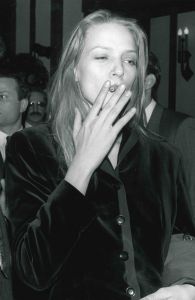 Uma Thurman 1990 NYC.jpg